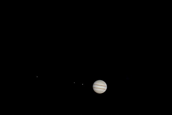 Jupiter_EOS_Test_Tv1-30s_800iso_1024x688_20150428-21h23m00s_Stacked_EOS_Histo